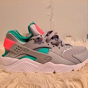 Nike Air Huaraches